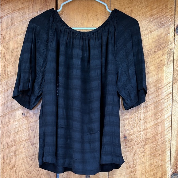 LOFT Black Blouse with Textured Design - Picture 2 of 3